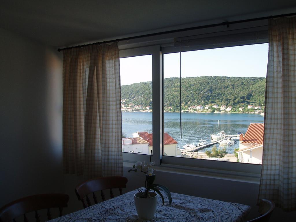 Guesthouse Tariba Supetarska Draga Δωμάτιο φωτογραφία