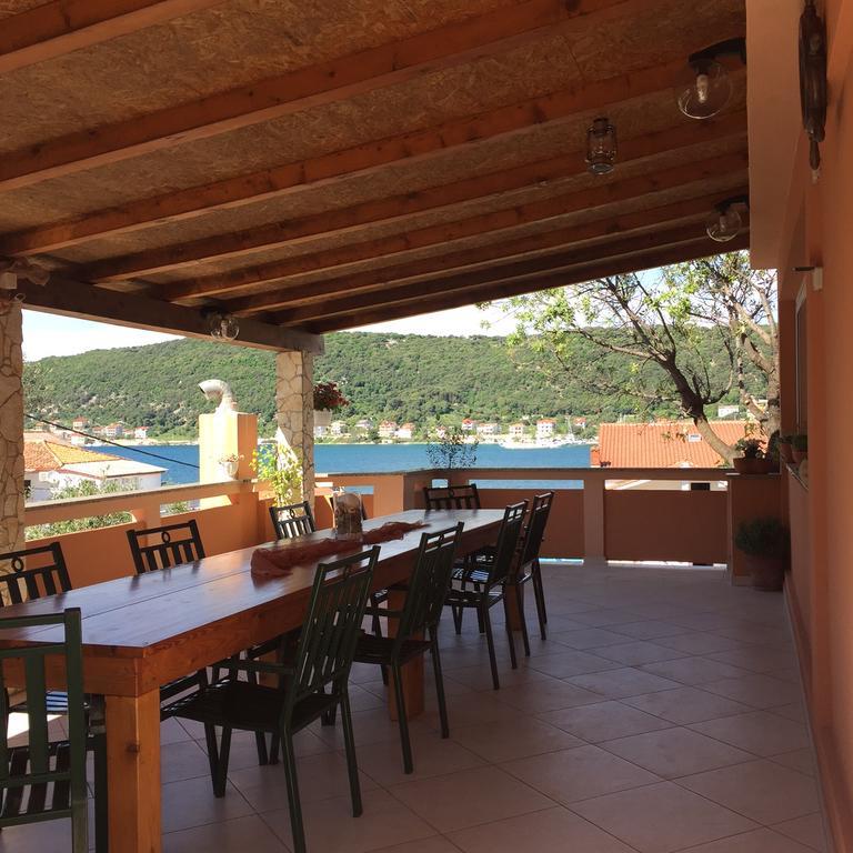 Guesthouse Tariba Supetarska Draga Εξωτερικό φωτογραφία