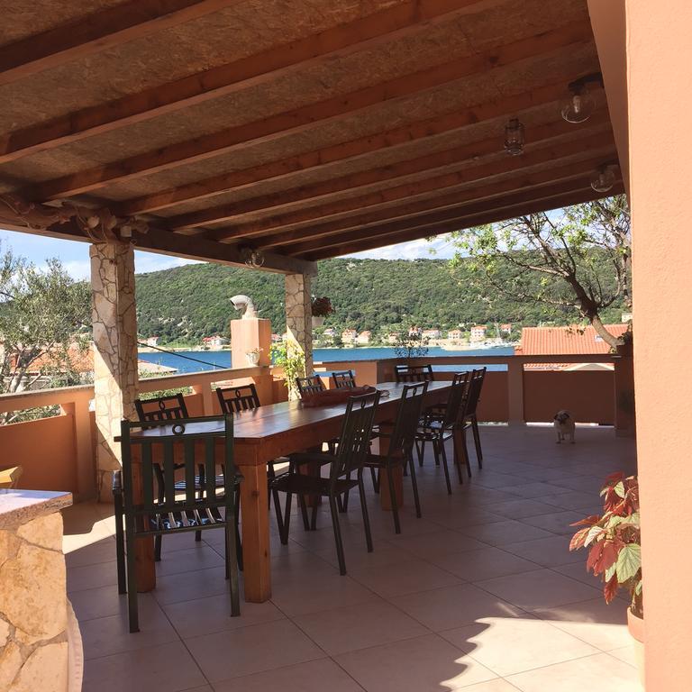 Guesthouse Tariba Supetarska Draga Εξωτερικό φωτογραφία